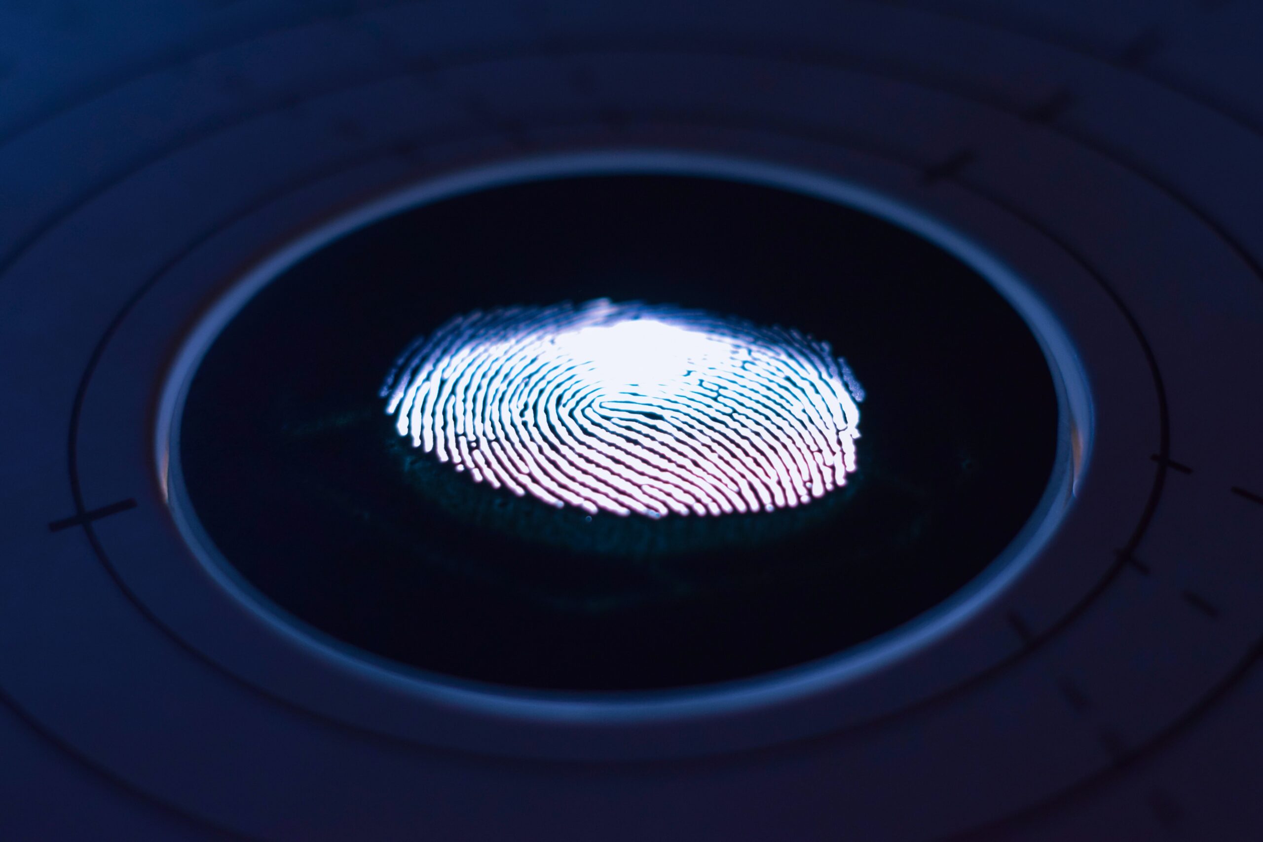 Fingerprint device