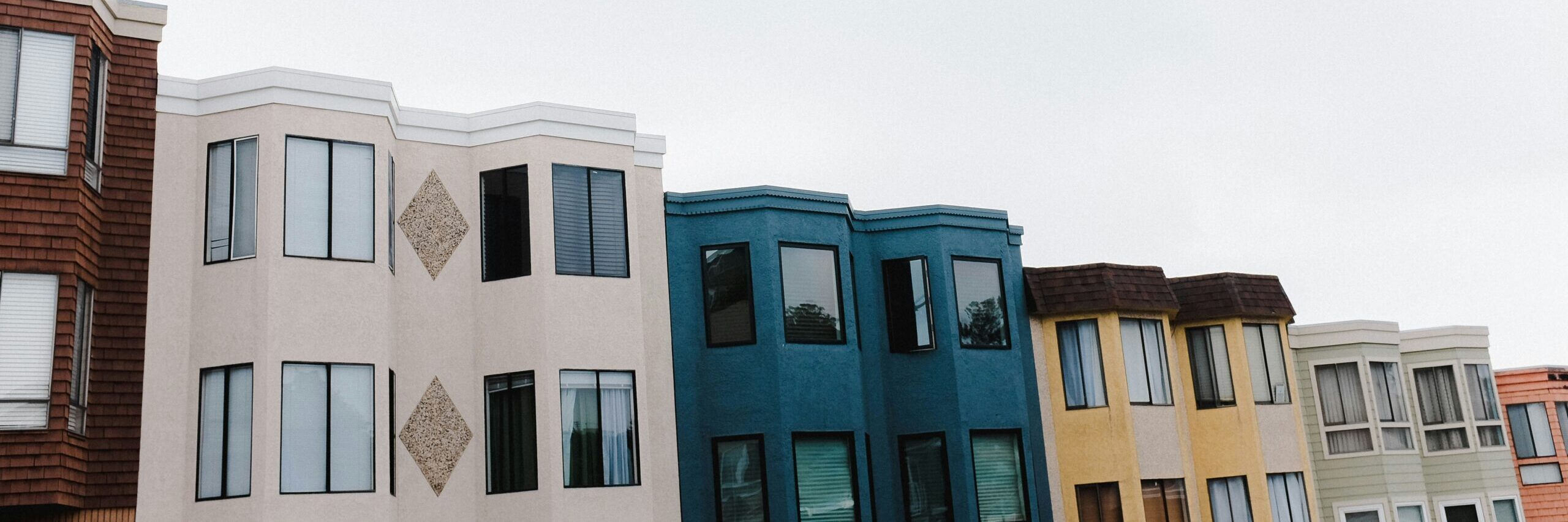 row of San Francisco houses