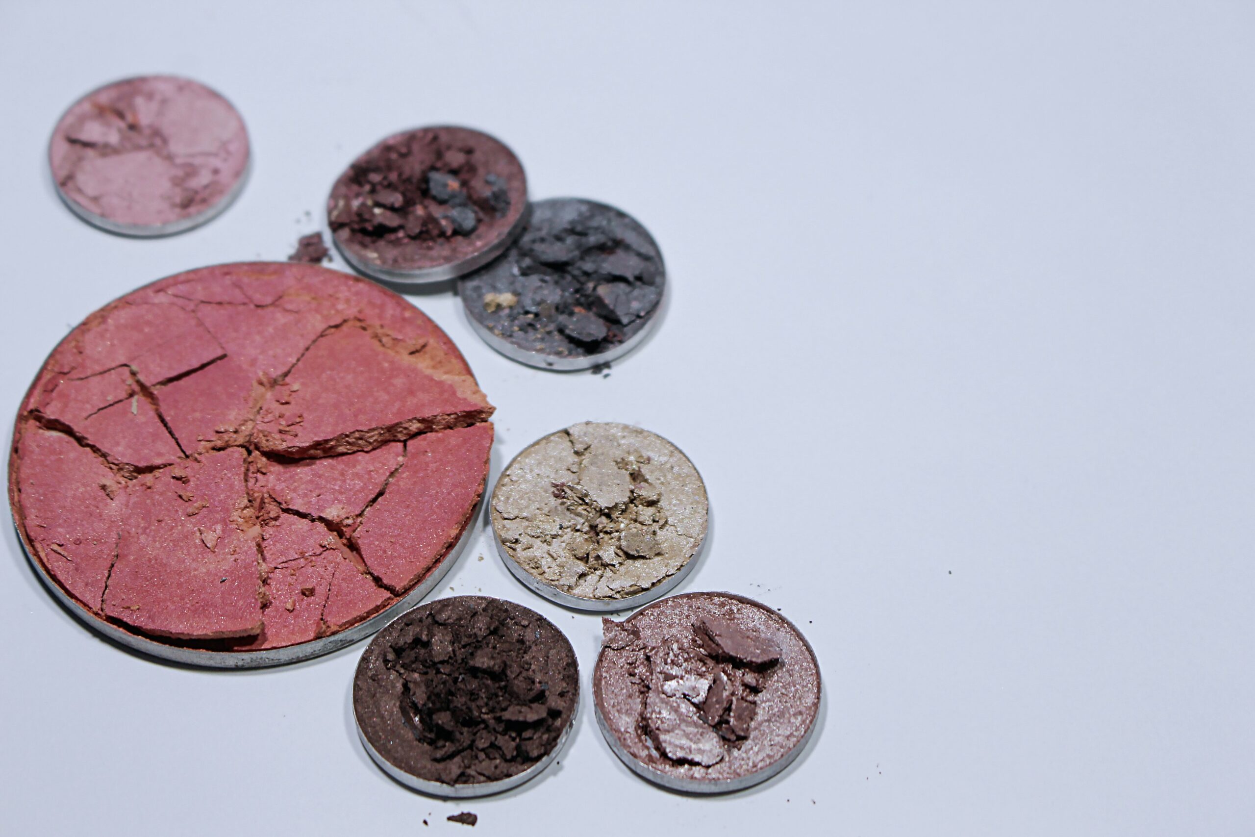 cracked makeup pallets